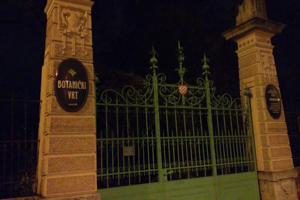 Zagreb Botanical Garden Budget Apartment エクステリア 写真