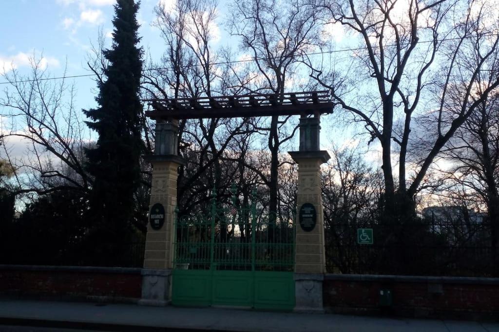 Zagreb Botanical Garden Budget Apartment エクステリア 写真